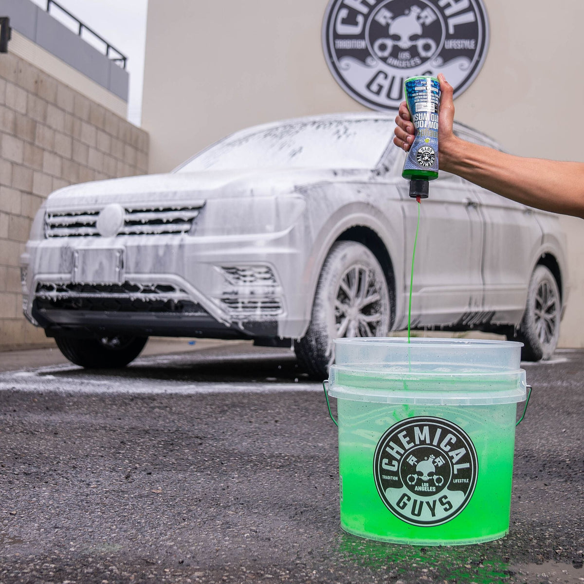 Heavy Duty Ultra Clear Detailing Bucket, 4.25 Gal